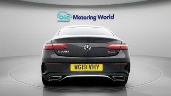 Mercedes-Benz E Class E 220 D 4MATIC AMG LINE
