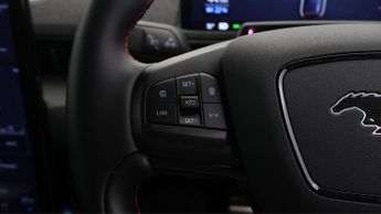 Ford Mustang Mach-E PREMIUM