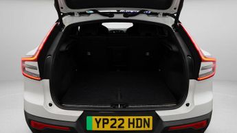 Volvo C40 RECHARGE PRO TWIN AWD