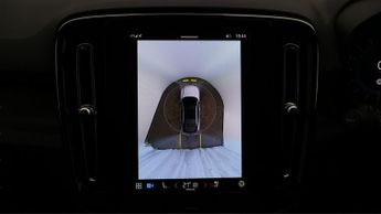 Volvo C40 RECHARGE PRO TWIN AWD