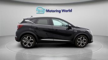 Renault Captur TECHNO E-TECH