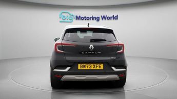 Renault Captur TECHNO E-TECH