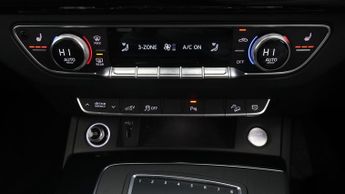 Audi Q5 TFSI E S LINE BLACK EDITION QUATTRO