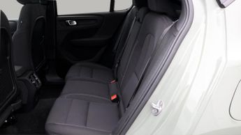 Volvo C40 RECHARGE TWIN CORE AWD