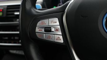 BMW iX3 PREMIER EDITION