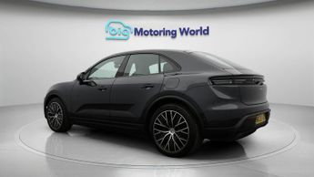 Porsche Macan 4