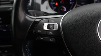 Volkswagen e-Golf E-GOLF