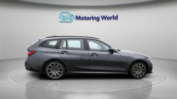 BMW 3 Series 330E M SPORT
