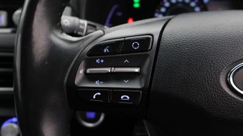 Hyundai KONA PREMIUM SE