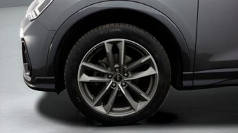 Audi Q3 TFSI S LINE BLACK EDITION