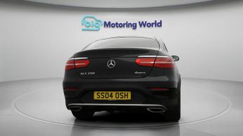 Mercedes-Benz GLC GLC 250 4MATIC AMG LINE PREMIUM PLUS
