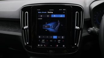 Volvo XC40 RECHARGE TWIN PLUS AWD