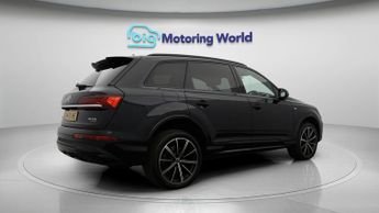 Audi Q7 TDI QUATTRO S LINE BLACK EDITION
