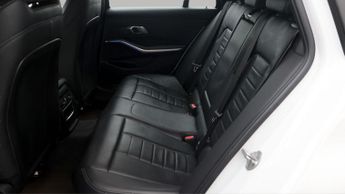 BMW 3 Series 330E M SPORT