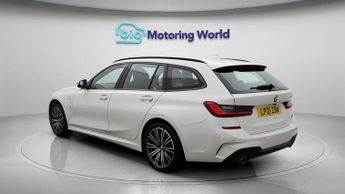 BMW 3 Series 330E M SPORT