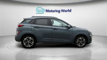 Hyundai KONA PREMIUM