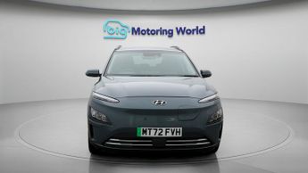 Hyundai KONA PREMIUM