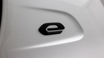 Peugeot E-208 ALLURE