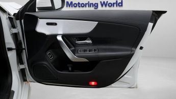 Mercedes-Benz CLA CLA 200 AMG LINE