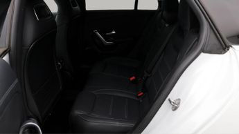 Mercedes-Benz CLA CLA 200 AMG LINE