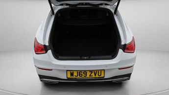 Mercedes-Benz CLA CLA 200 AMG LINE