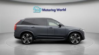 Volvo XC90 B5 R-DESIGN PRO AWD