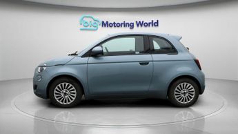 Fiat 500e ACTION