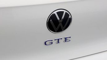 Volkswagen Golf GTE DSG