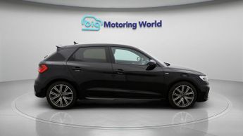 Audi A1 SPORTBACK TFSI S LINE