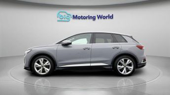 Audi Q4 e-tron S LINE