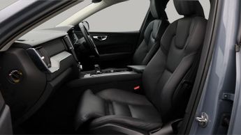 Volvo XC60 B5 PLUS AWD