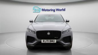 Jaguar F-PACE R-DYNAMIC SE