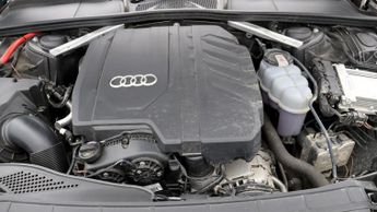 Audi A4 Avant AVANT TFSI S LINE BLACK EDITION