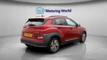 Hyundai KONA PREMIUM