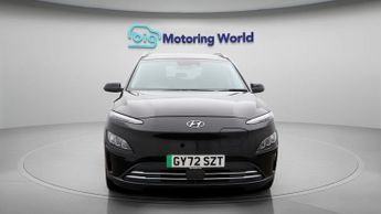 Hyundai KONA PREMIUM