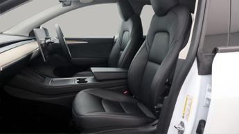 Tesla Model Y LONG RANGE AWD