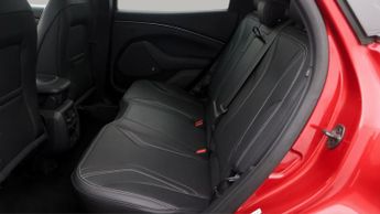 Ford Mustang Mach-E BASE