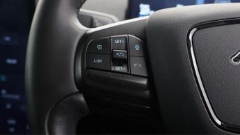 Ford Mustang Mach-E BASE