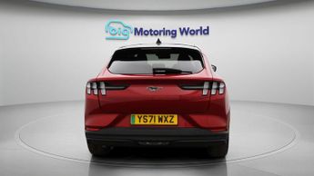 Ford Mustang Mach-E BASE