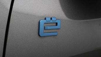 Citroen e-C4 SHINE PLUS