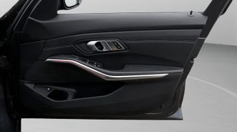 BMW 3 Series 330E SPORT PRO