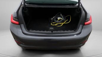 BMW 3 Series 330E SPORT PRO