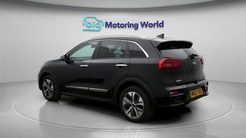 Kia Niro 4 PLUS