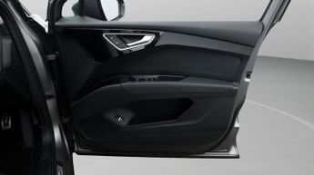 Audi Q4 e-tron S LINE