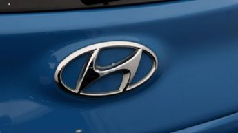 Hyundai KONA PREMIUM