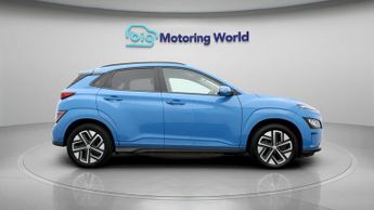 Hyundai KONA PREMIUM