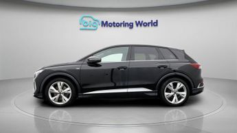 Audi Q4 e-tron S LINE
