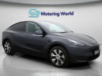 Tesla Model Y LONG RANGE AWD