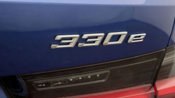 BMW 3 Series 330E M SPORT