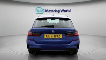 BMW 3 Series 330E M SPORT